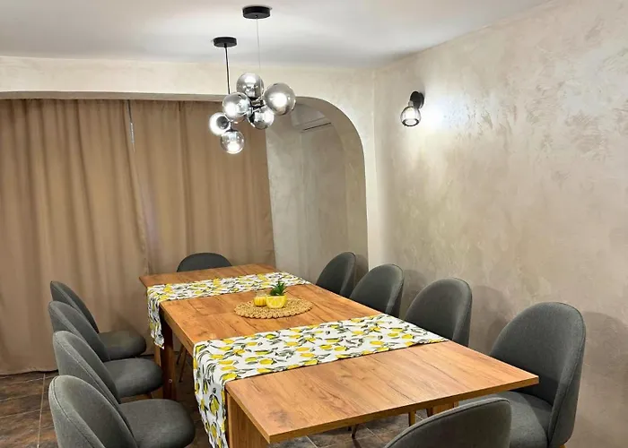 Helena - Pool & Sea View *