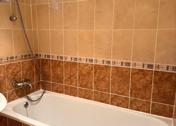 Helena - Pool & Sea View Balchik